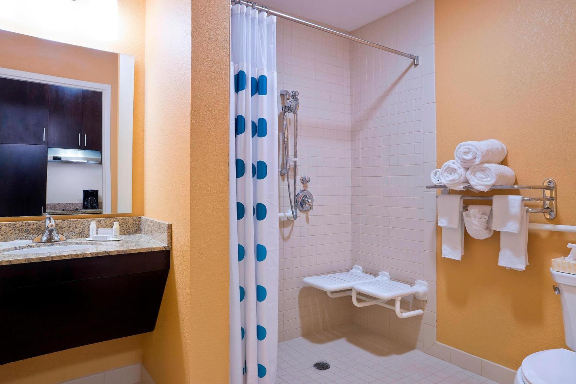 Towneplace Suites By Marriott Dodge City Esterno foto