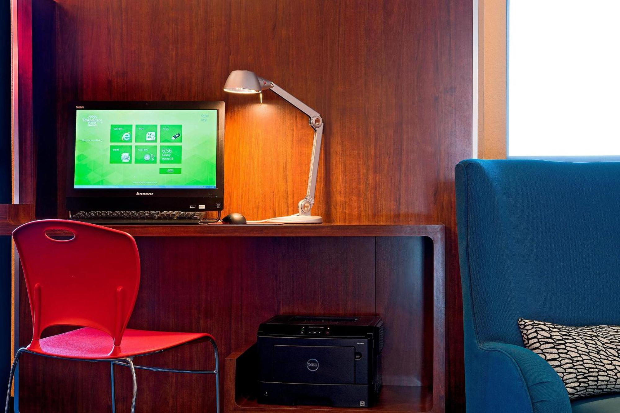 Towneplace Suites By Marriott Dodge City Esterno foto