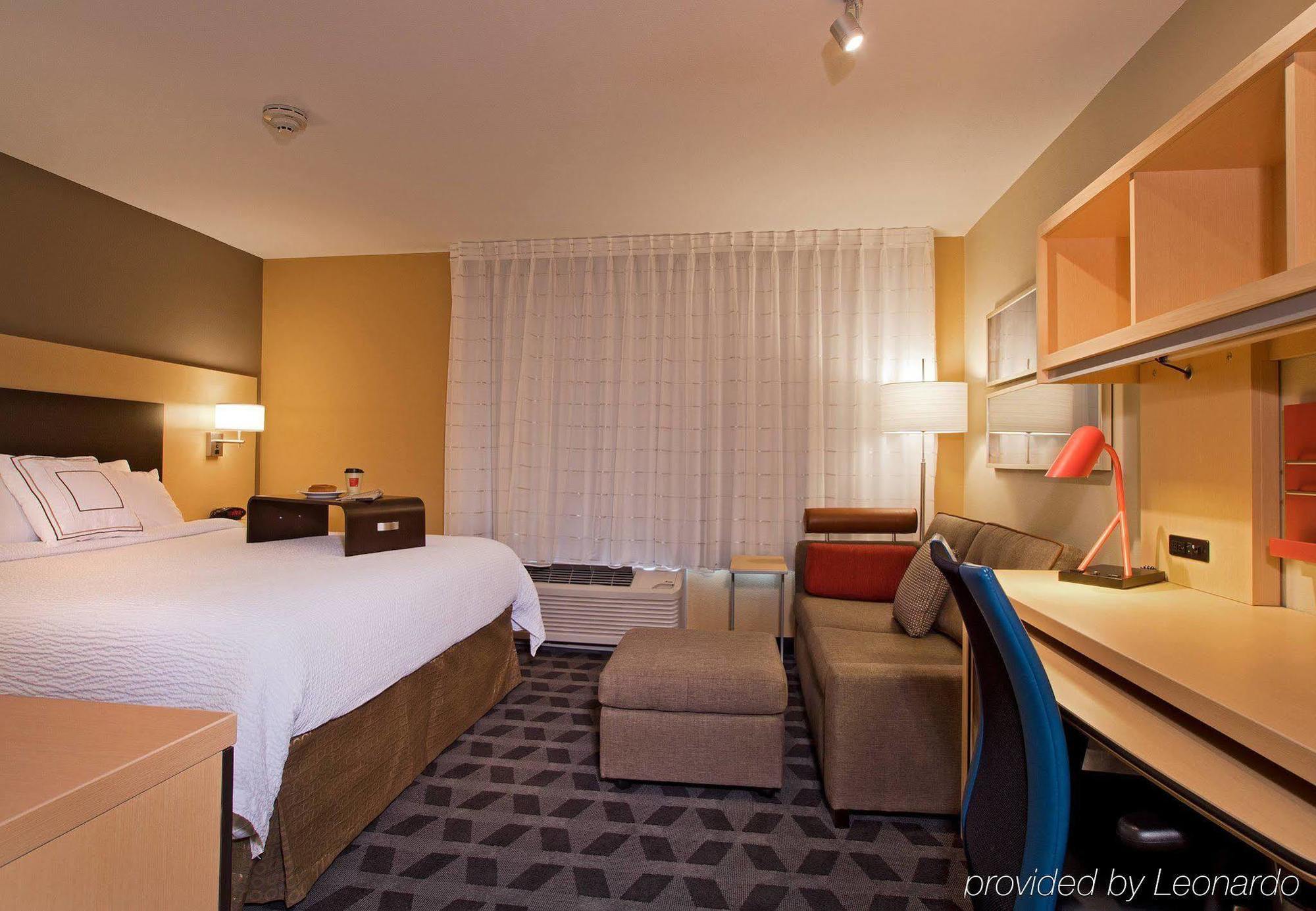 Towneplace Suites By Marriott Dodge City Esterno foto