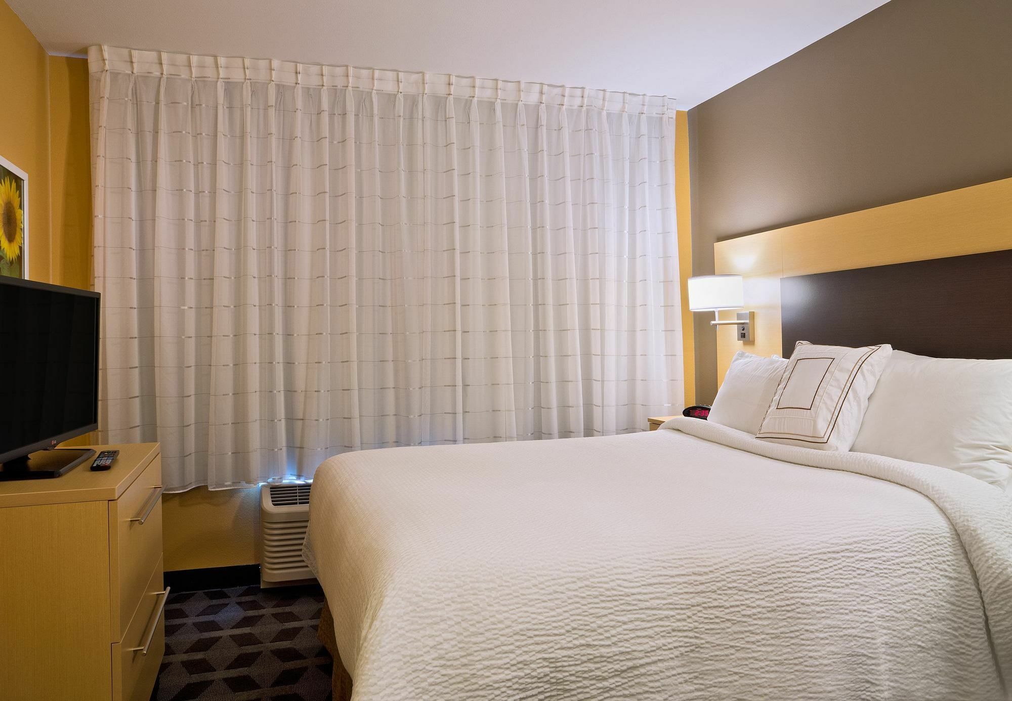Towneplace Suites By Marriott Dodge City Esterno foto